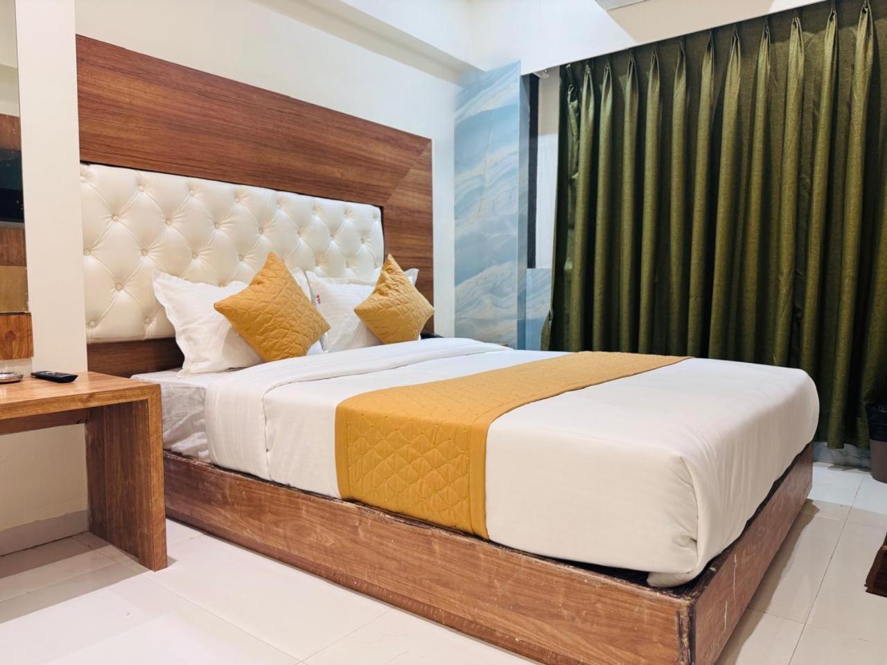 Hotel West Line Andheri *