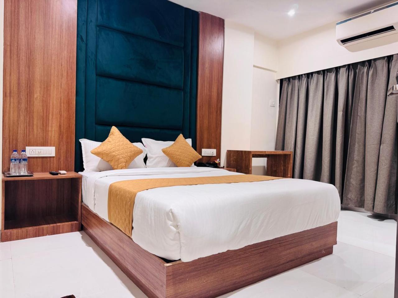 Hotel West Line Andheri Bombaj
